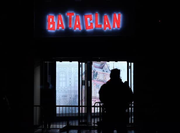<p>A French policeman stands guard in front of the Bataclan concert hall in Paris (Photo: PHILIPPE LOPEZ/AFP via Getty Images)</p>