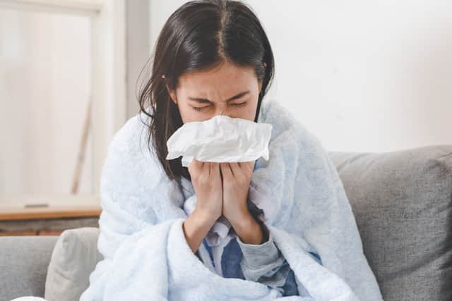 Symptoms of Covid-19 can be very similar to a common cold and the flu (Photo: Shutterstock)
