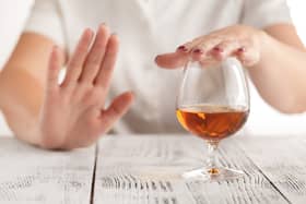 Sober October 2021: thousands of people are giving up alcohol for the month. How will sobriety affect their bodies? (image: Shutterstock)