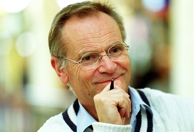Jeffrey Archer signing copies of his new book “To Cut a Long Story Short” at a book signing at Castlehill Shopping Centre in Sydney, Australia (Photo: Matt Turner/Liaison/Getty Images)