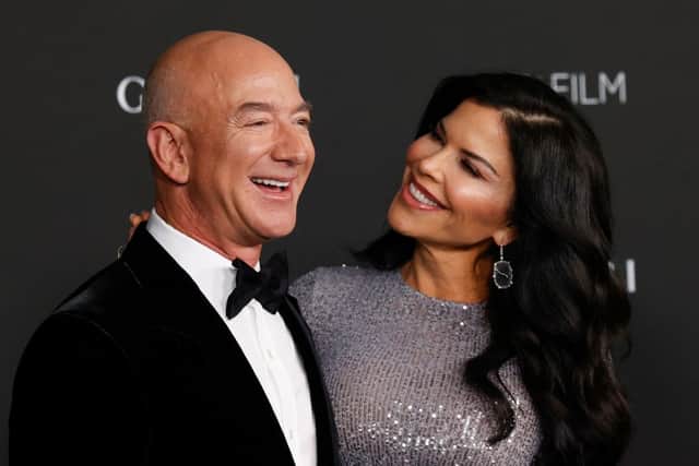 Amazon founder Jeff Bezos and his girlfriend actress Lauren Sanchez at the 10th annual LACMA Art+Film Gala (Photo: MICHAEL TRAN/AFP via Getty Images)