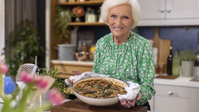 Mary Berry cooks up delicious dinners with seasonal vegetables in episode one (Picture: BBC)