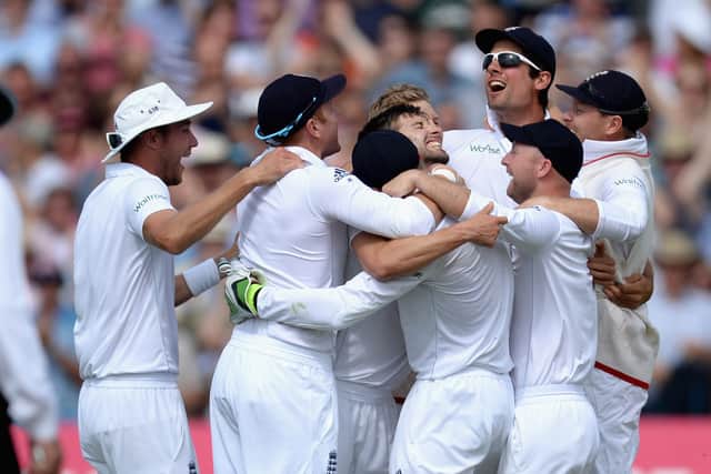 England celebrating their Ashes win in 2015