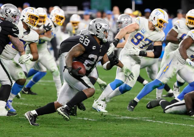 <p>The Raiders had a last minute fight back to beat the Chargers 27-24</p>