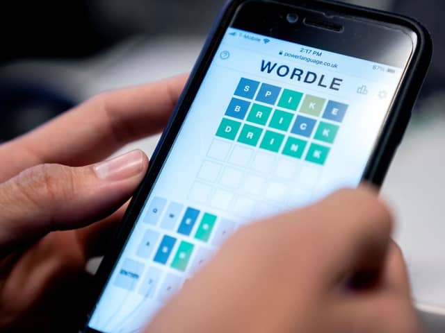 The formula for ‘Wordle’ is simple, but for the past few weeks this online game has been stirring up social networks (Photo: STEFANI REYNOLDS/AFP via Getty Images)