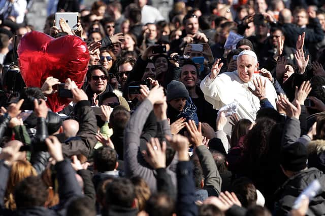 In 2014, Pope Francis met engaged couples from all over the world who gathered for the feast of St. Valentine, in St. Peter’s Square (Photo: Franco Origlia/Getty Images)