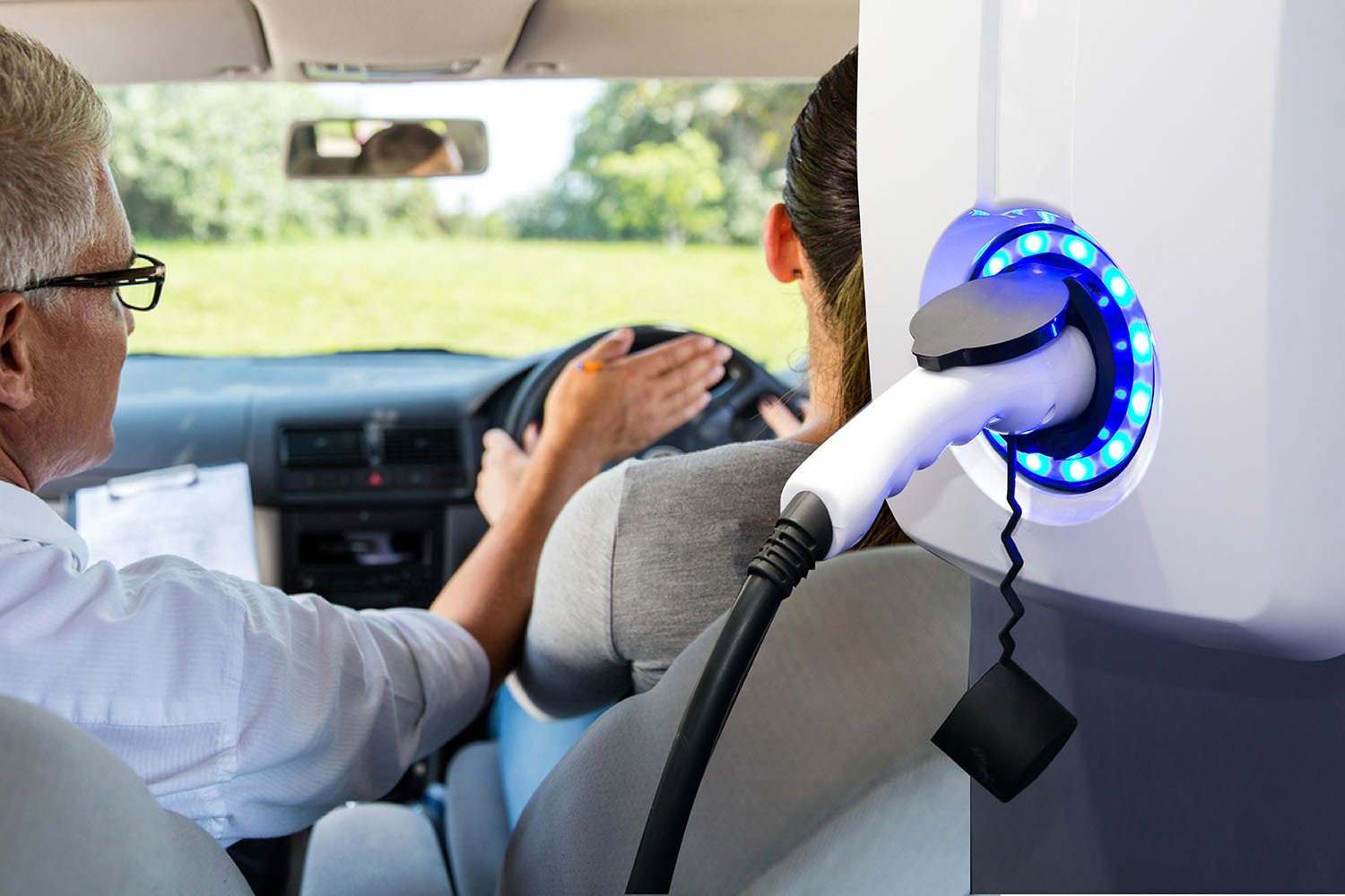Learning to drive in an electric vehicle: costs, charging and practicalities for learners to consider