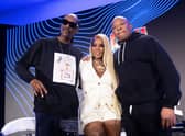 Snoop Dogg, Mary J Blige and  Dr Dre. 