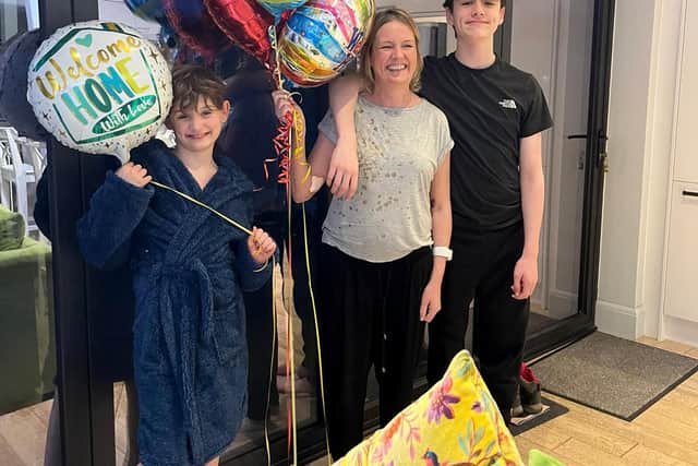 Nicola was greeted by ‘welcome home’ balloons after being discharged from hospital (Photo: Royal Papworth Hospital / SWNS)