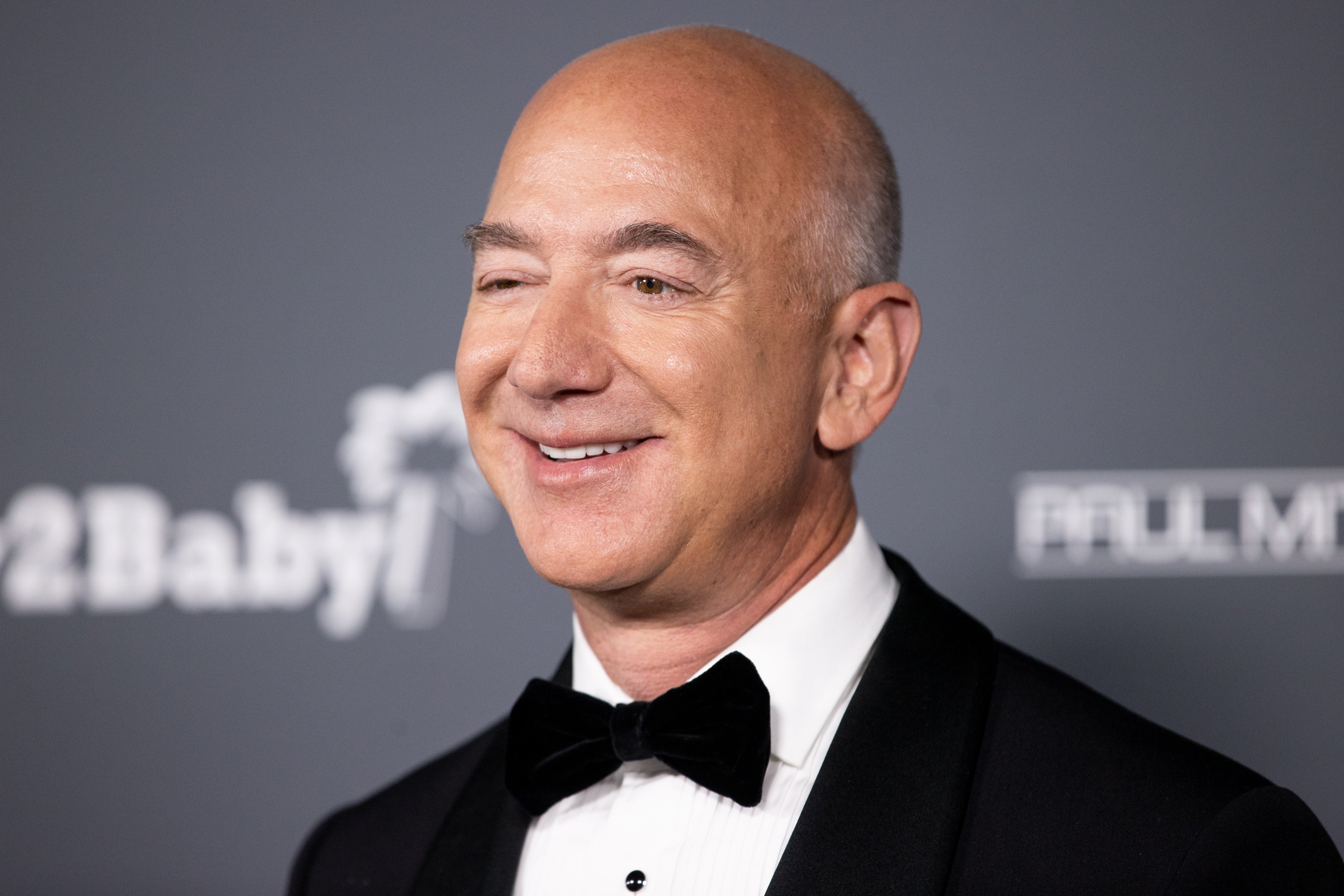 Jeff Bezos pledges to give away most of his wealth