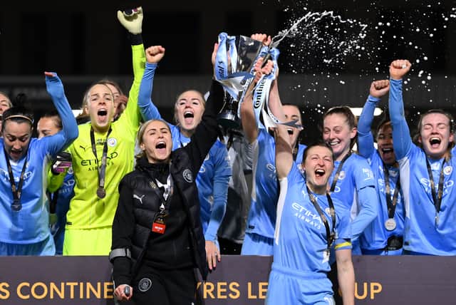 Manchester City celebrate the FA Women’s Continental Tyres League in 2022