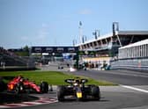 Max Verstappen fends off Carlos Sainz to win his sixth race of 2022