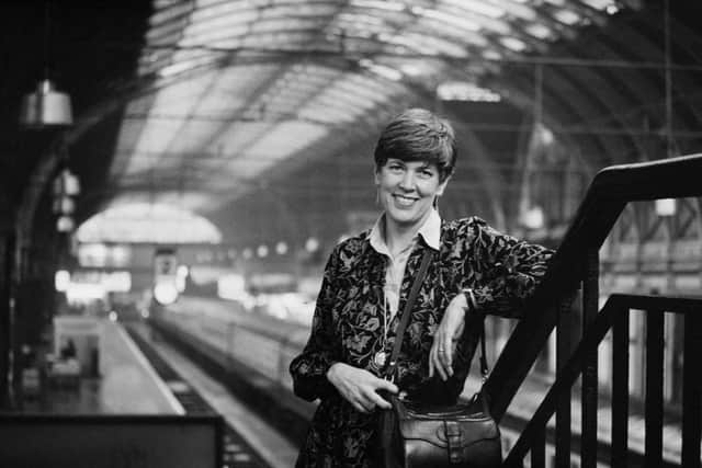 Restaurateur, chef television presenter, author and businesswoman Prue Leith at Paddington rail station, London, UK, 2nd November 1983.  (Photo by Howes/Daily Express/Hulton Archive/Getty Images)