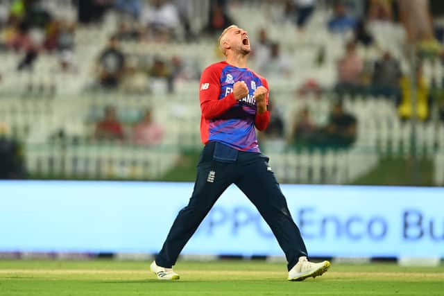Livingstone celebrates wicket at T20 World Cup final