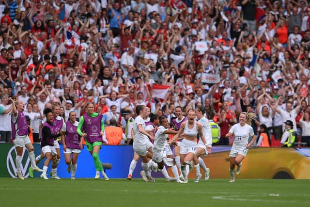 Chloe Kelly of England celebrates with team mates after scoring the winning goal during the UEFA Women’s Euro 2022 final (Getty Images)