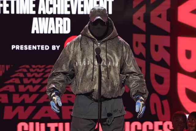 Kanye West recently appeared on stage at the 2022 BET Awards in his usual unique style