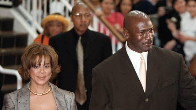  Basketball legend Michael Jordan and his wife Juanita arrive for the world premier of the IMAX movie “Michael Jordan To The Max” May 4, 2000 at Chicago’s Navy Pier. (Photo by Tim Boyle/Getty Images)