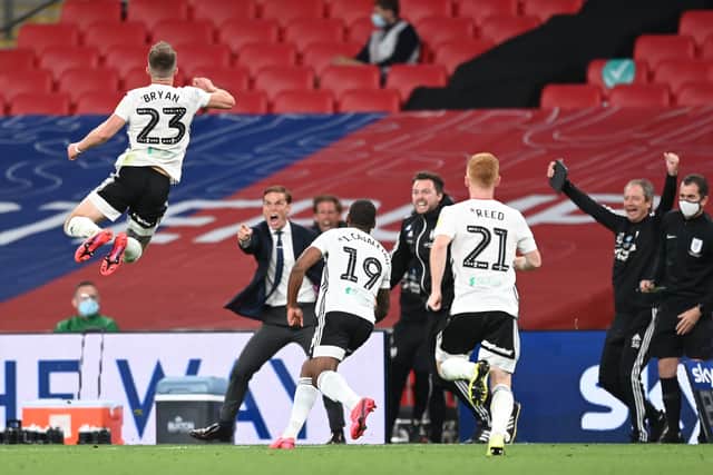 Parker celebrates promotion with Fulham