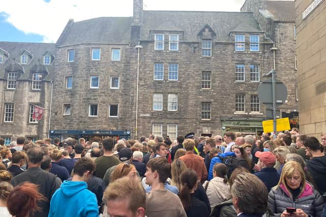 Thousands lined the streets of the Royal Mile for the Queen’s procession. (Credit: Heather Carrick/NationalWorld)