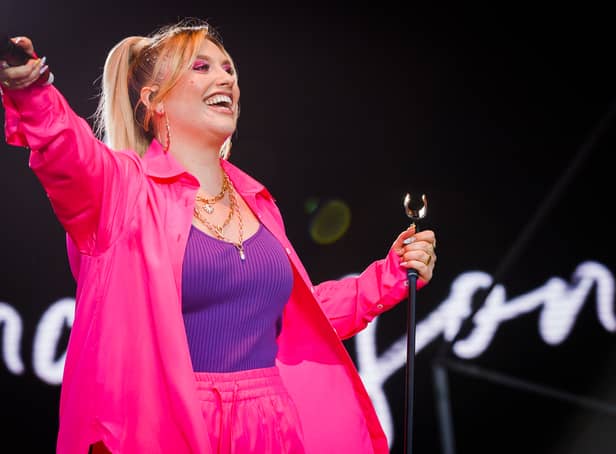  Ella Henders performs on the main stage at the 'We Are Fabuloso' festival during Brighton Pride on August 06, 2022 in Brighton, England. (Photo by Tristan Fewings/Getty Images)