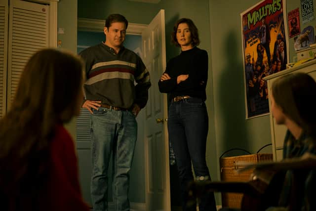 Kyle Bornheimer and Cobie Smulders in High School