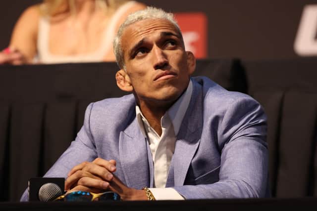 Oliveira is the underdog