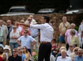 Rishi Sunak speaks to a crowd during his campaigning at Manor Farm in Ropley, near Winchester,  on 30 July 2022 (Photo: Chris J Ratcliffe - Pool/Getty Images)