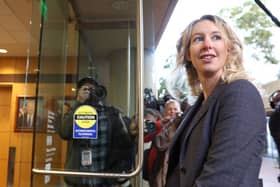 Former Theranos CEO Elizabeth Holmes arrives at federal court (Getty Images)