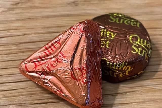 The wrapping of the green triangle and orange crunch has been temporarily changes (Photo: Nestlé )