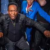 TOPSHOT - Brazilian football great Edson Arantes do Nascimento, known as Pele, arrives at Guarulhos International Airport, in Guarulhos some 25km from Sao Paulo, Brazil, on April 9, 2019. (Photo by NELSON ALMEIDA / AFP) (Photo by NELSON ALMEIDA/AFP via Getty Images)