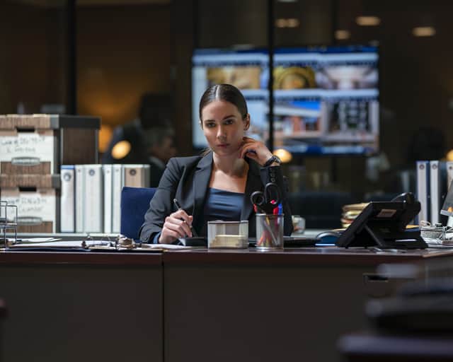 Lyndon Smith as Agent Ross
