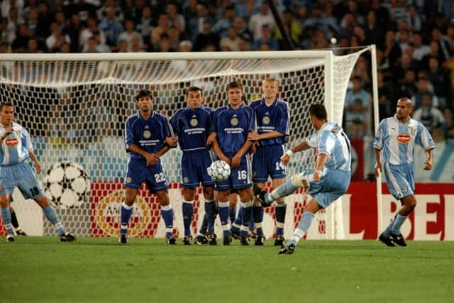 Sinisa Mihajlovic is viewed as one of football’s greatest free kick takers. (Getty Images)