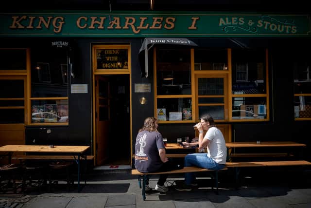 Pubs are struggling with energy bills and soaring food and drink costs (image: Getty Images)