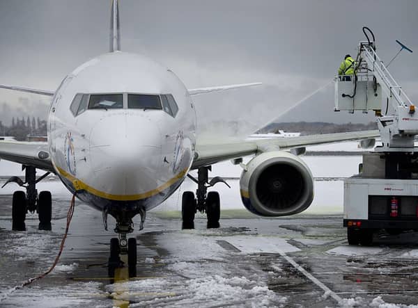 Manchester Airport has temporarily closed both its runways (Photo: Getty Images)