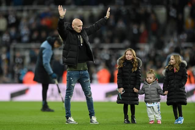 Jonjo Shelvey of Newcastle United acknowledges the fans at half-time after a confirmed January move to Nottingham Forest. (Getty Images)