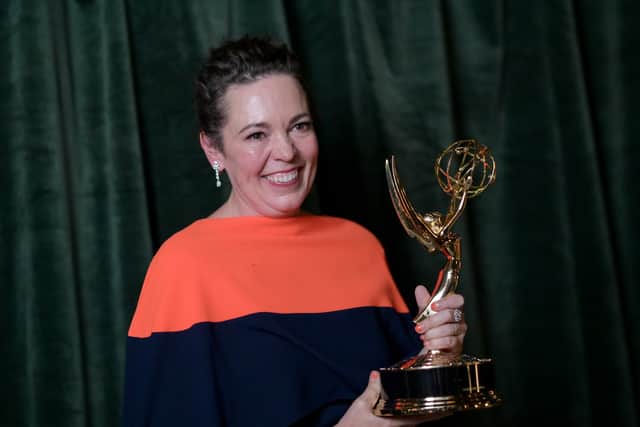 Olivia Colman with her Emmy award for ‘Outstanding Lead Actress for a Drama Series’, at the “The Crown”. (Getty Images)