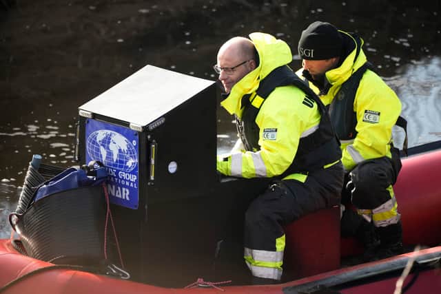 SGI leader Peter Faudling (left) and a team member use sonar equipment in the search for Nicola Bulley (Photo: Christopher Furlong/Getty Images)