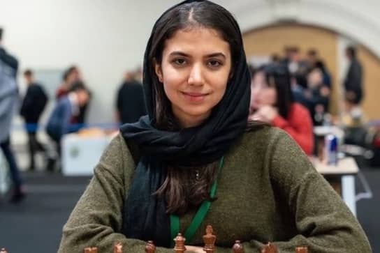 Sara Khadem has been exiled from Iran after playing in a tournament without wearing a headscarf (Photo: DailyMotion/WorldAffairs)