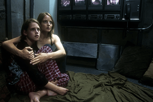 A pre-Twilight Kristen Stewart starred alongside Jodie Foster in David Fincher's Panic Room (Credit: Columbia Pictures/Getty)