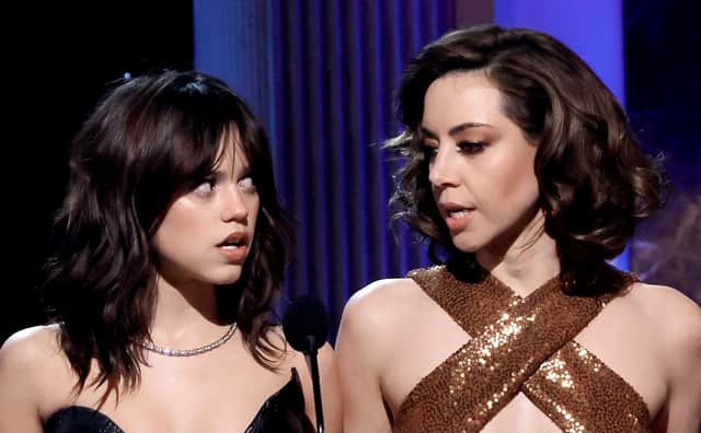 Aubrey Plaza confused fans as to how she was reacting on stage at the SAGs (Pic:Getty)