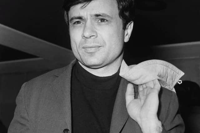 American actor Robert Blake arrives at London Airport from Munich, for the premiere of his latest film 'In Cold Blood', 13th March 1968. (Photo by J. Wilds/Keystone/Hulton Archive/Getty Images)