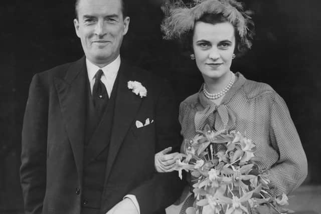 Margaret Campbell, formerly Sweeny, nÃ©e Whigham (1912 - 1993), now Duchess of Argyll, and Ian Douglas Campbell, 11th Duke of Argyll (1903 - 1973), after their wedding at Caxton Hall in London, 22nd March 1951. (Photo by Keystone/Hulton Archive/Getty Images)