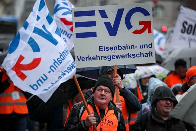 Members of the Railway and Transport Union and of the United Service Union (ver.di) protest in Munich city centre during a nationwide strike on 27 March in Germany (Photo: Leonhard Simon/Getty Images)