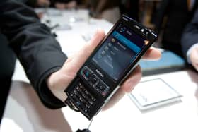 The release of the Nokia N95 in March 2007 was hugely important because it offered many of the vital modern day features we see in today’s mobile phones including internet, a 5-megapixel camera (which was impressive in its day), GPS, video recording and video player and also music player.