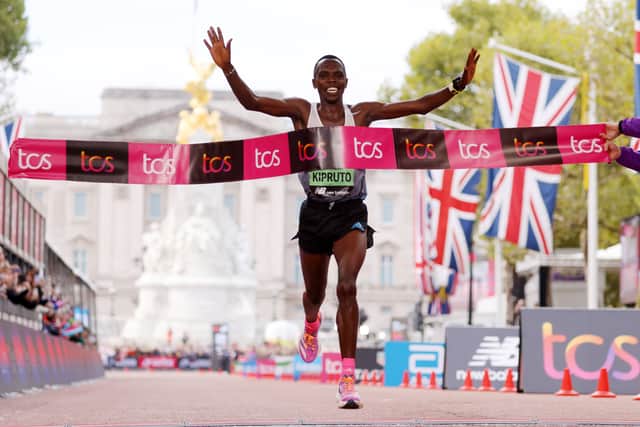 Amos Kipruto won the Elite Men’s Marathon in October 2022. (Getty Images)