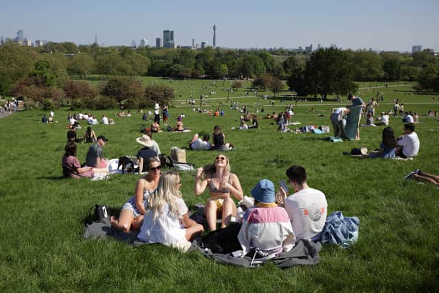 Temperatures are set to soar up to 21C across the UK this bank holiday weekend. (Photo: Getty Images) 
