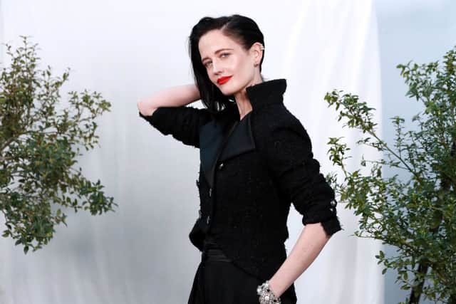 French actress Eva Green poses during the photocall prior to the Chanel Women's Spring-Summer 2020/2021 Haute Couture collection fashion show in Paris, on January 21, 2020. (Photo by FRANCOIS GUILLOT / AFP) (Photo by FRANCOIS GUILLOT/AFP via Getty Images)