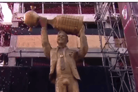 Marcelo Gallardo’s statue sparks mockery for strange detail. (YouTube)
