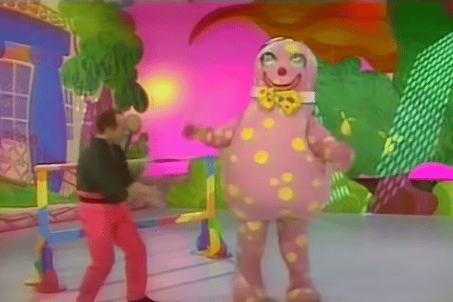 Mr Blobby topped the UK charts in 1993. (YouTube)