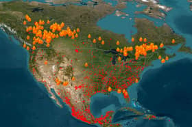 A map showing the location of wildfires across North America (Image: FIRMS US/Canada)